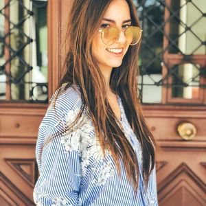 Meet your Posher, Xenia